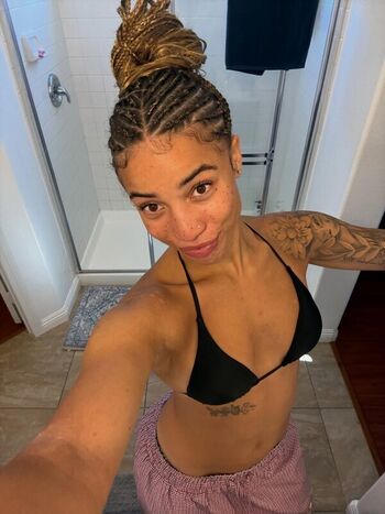 Full leaked Amiah simmons page private onlyfans photo