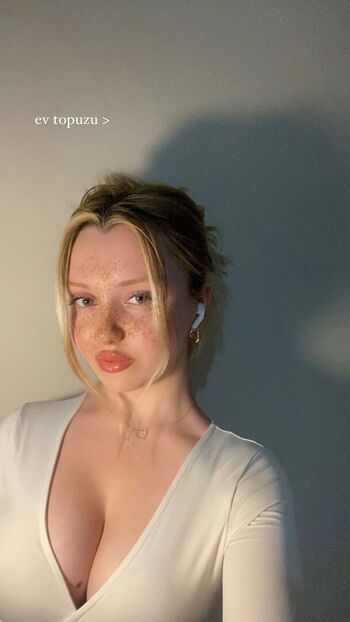 Full leaked Amine yavuz private onlyfans photo