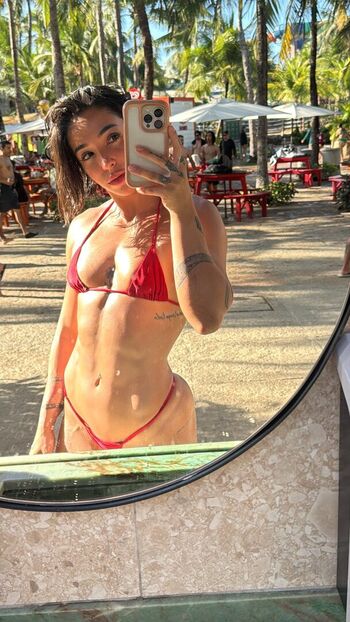 Full leaked Amira daher private onlyfans photo