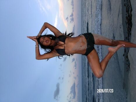 Full leaked Amira shiwraj private onlyfans photo