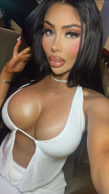 Full leaked Amiradoll private onlyfans photo