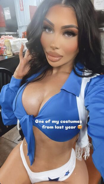 Full leaked Amiradoll private onlyfans photo