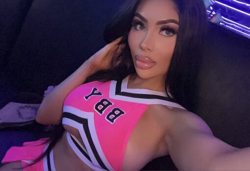 Full leaked Amiradoll private onlyfans photo