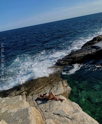 Full leaked Amk private onlyfans photo