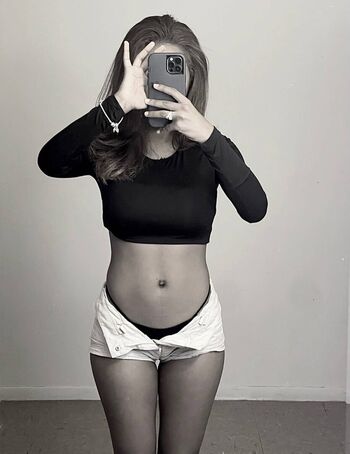 Full leaked Ammiroseeee private onlyfans photo