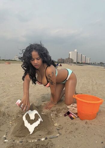 Full leaked Ammiroseeee private onlyfans photo