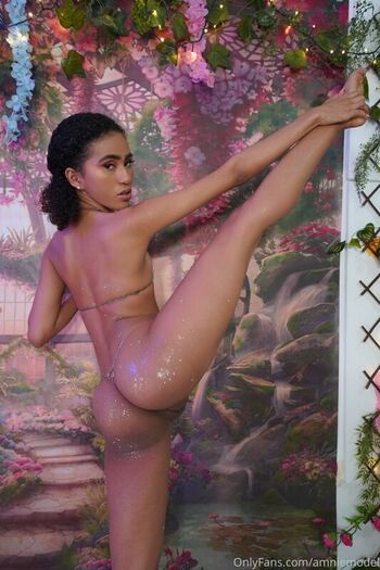 Full leaked Amniemodel page private onlyfans photo