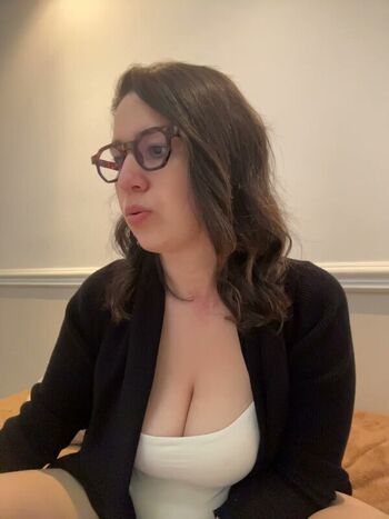 Full leaked Amooraaamoon private onlyfans photo