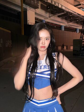 Full leaked An yujin page private onlyfans photo