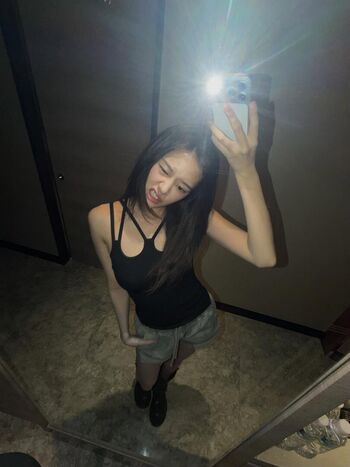 Full leaked An yujin page private onlyfans photo