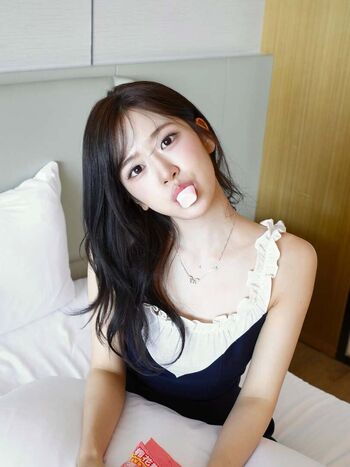 Full leaked An yujin page private onlyfans photo