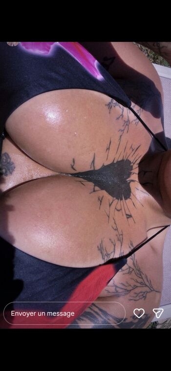Full leaked Anaailedepoulet private onlyfans photo