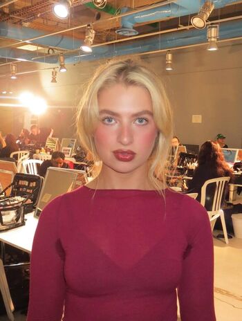 Full leaked Anais gallagher private onlyfans photo