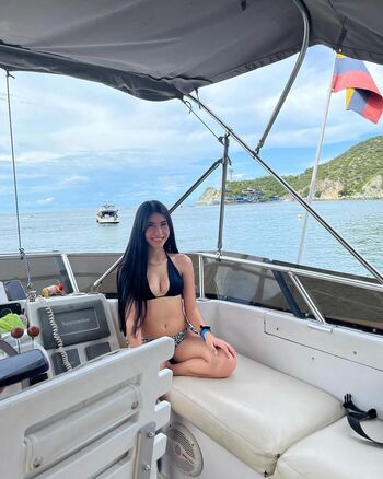 Full leaked Andrea henao rios page private onlyfans photo