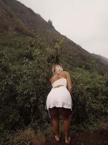 Full leaked Anelaraiin page private onlyfans photo