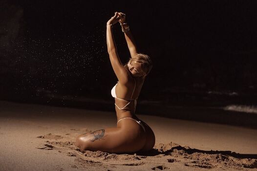 Full leaked Anelaraiin page private onlyfans photo