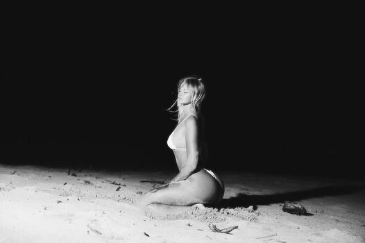 Full leaked Anelaraiin private onlyfans photo