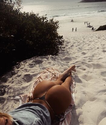 Full leaked Anelaraiin private onlyfans photo