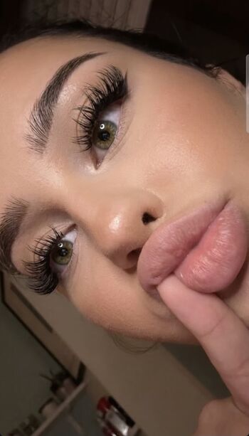 Full leaked Aneylyverst page private onlyfans photo