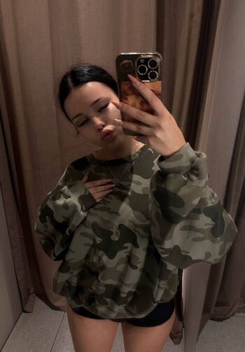 Full leaked Aneylyverst page private onlyfans photo