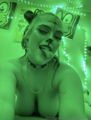 Full leaked Angleyez private onlyfans photo