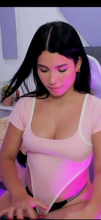 Full leaked Angel cute private onlyfans photo