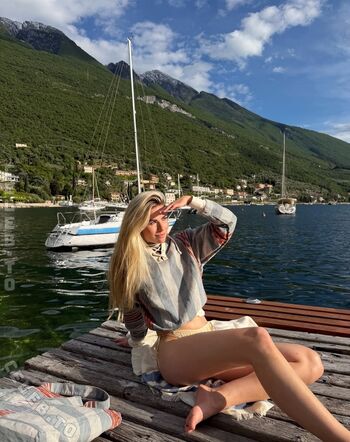 Full leaked Angela strolz private onlyfans photo