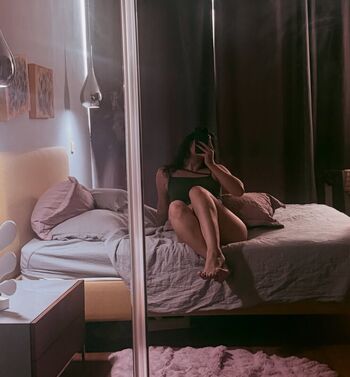 Full leaked Angelatravelart private onlyfans photo