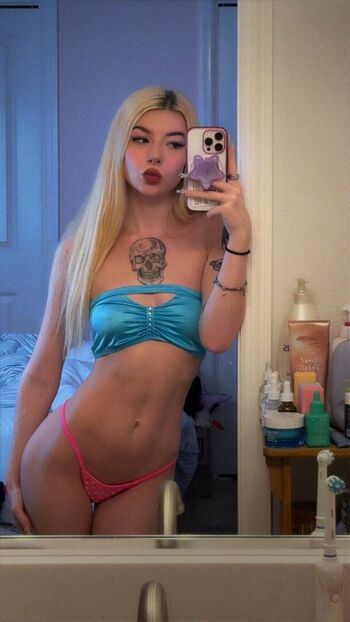 Full leaked Angelcums private onlyfans photo