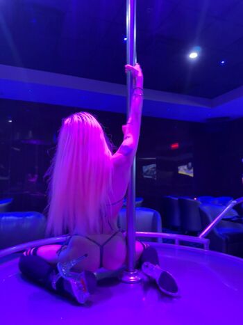 Full leaked Angelcums private onlyfans photo