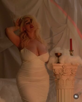 Full leaked Angeldrippinghoney private onlyfans photo