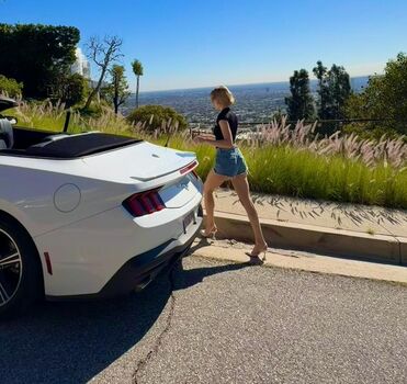 Full leaked Angele van laeken page private onlyfans photo