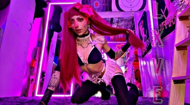 Full leaked Angelina lxvee private onlyfans photo