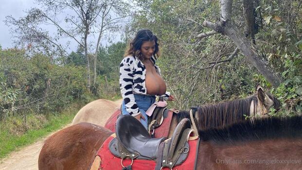 Full leaked Angiefoxxylove private onlyfans photo