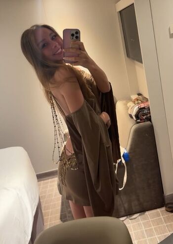 Full leaked Angyx private onlyfans photo