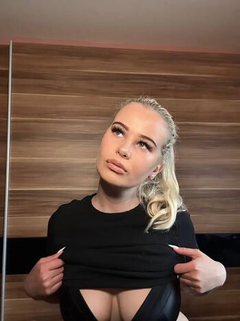 Full leaked Anikabajda private onlyfans photo