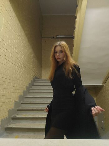 anita_raev