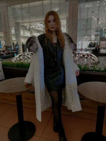 anita_raev