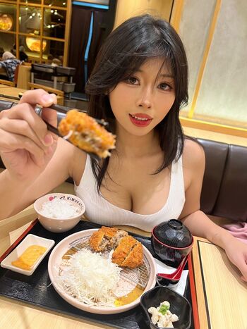 Full leaked Anizu chie page private onlyfans photo