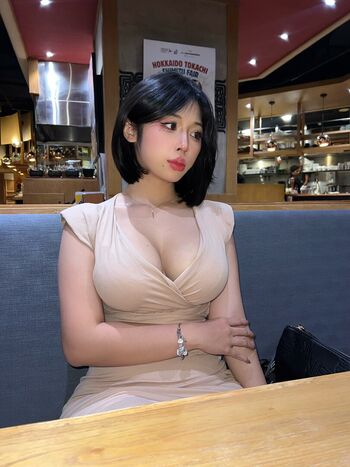 Full leaked Anizu chie page private onlyfans photo