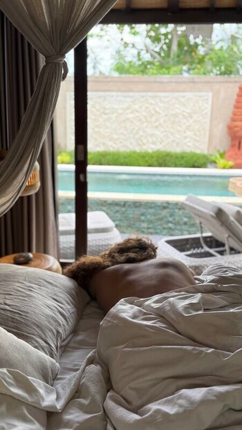 Full leaked Anjuthecurlygirl private onlyfans photo