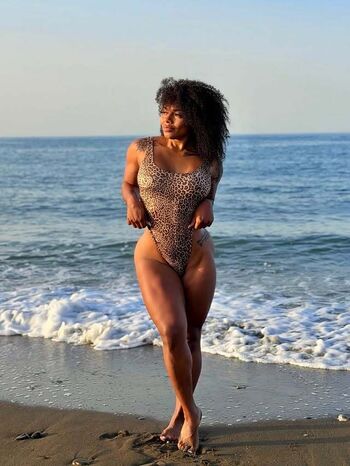 Full leaked Anlly saenz private onlyfans photo