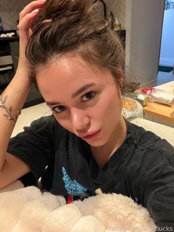 Full leaked Ann bucks private onlyfans photo