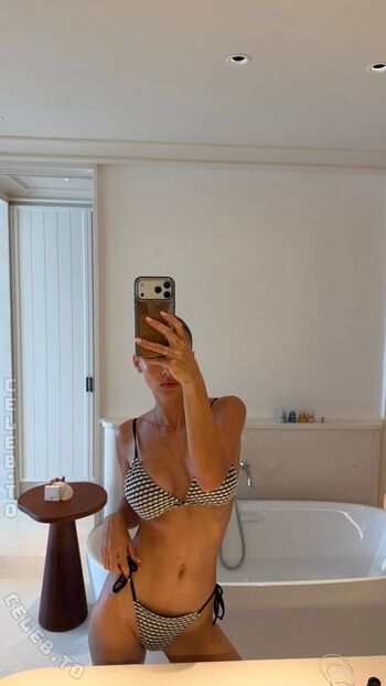 Ann-Kathrin Götze