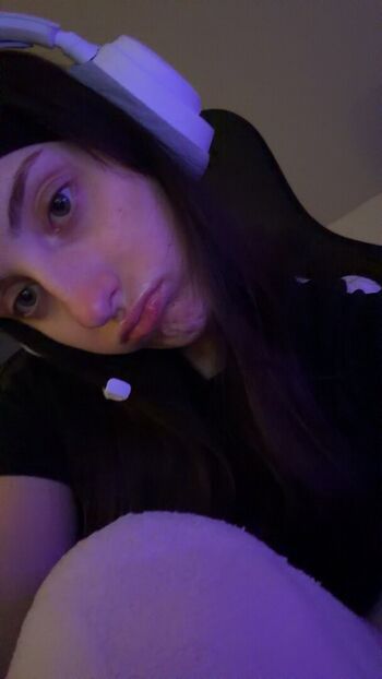 Full leaked Emmie mavel/ private onlyfans photo