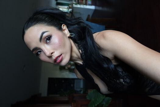 Anna Akana