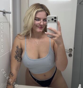 Full leaked Anna blum private onlyfans photo