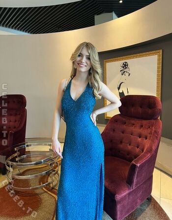 Full leaked Anna cramling private onlyfans photo