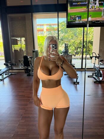 Full leaked Anna huntt private onlyfans photo