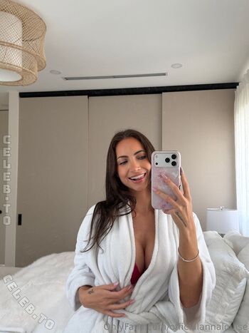 Full leaked Anna louise austin private onlyfans photo